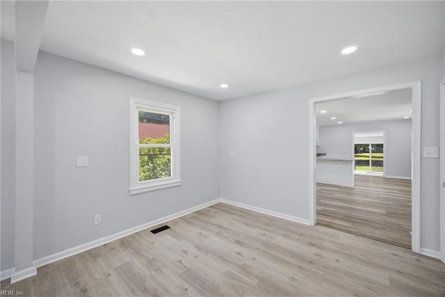 2241 Tennessee DR, Chesapeake, VA 23323