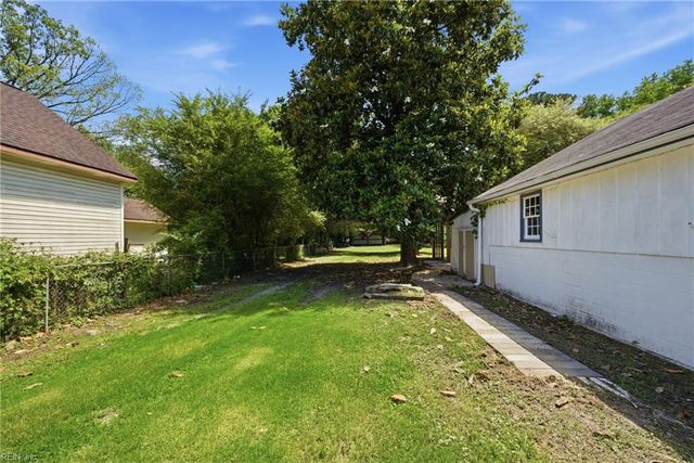 2241 Tennessee DR, Chesapeake, VA 23323