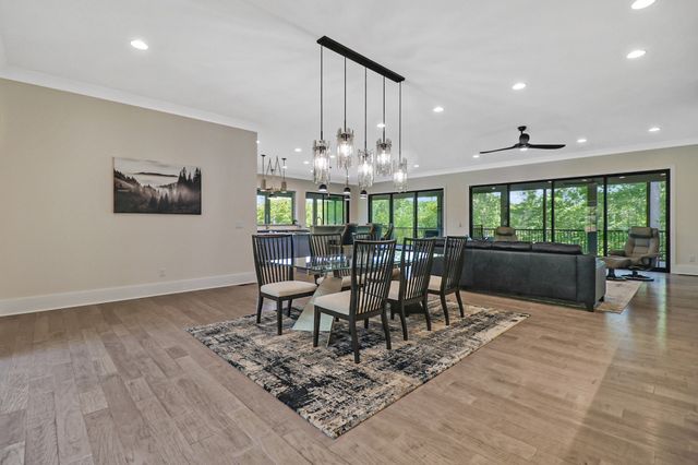 142 Pineridge Loop, Crossville, TN 38558