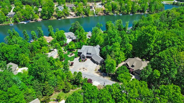 142 Pineridge Loop, Crossville, TN 38558