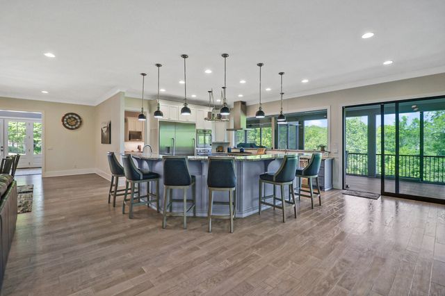 142 Pineridge Loop, Crossville, TN 38558