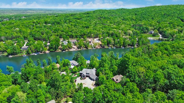 142 Pineridge Loop, Crossville, TN 38558
