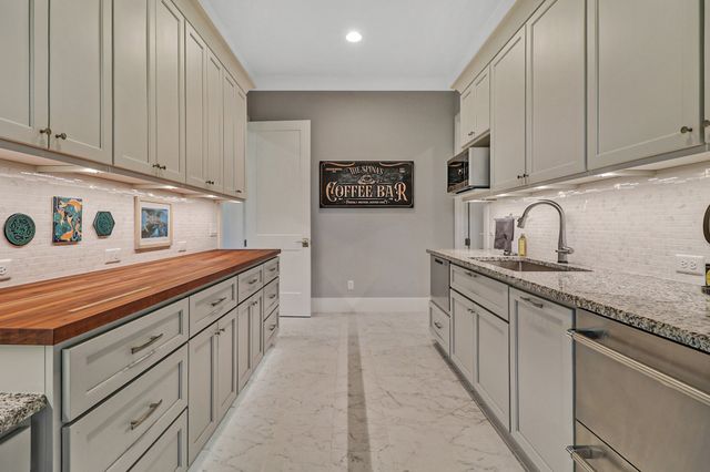142 Pineridge Loop, Crossville, TN 38558