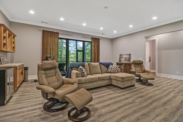 142 Pineridge Loop, Crossville, TN 38558