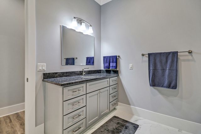 142 Pineridge Loop, Crossville, TN 38558