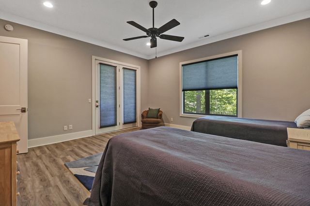 142 Pineridge Loop, Crossville, TN 38558