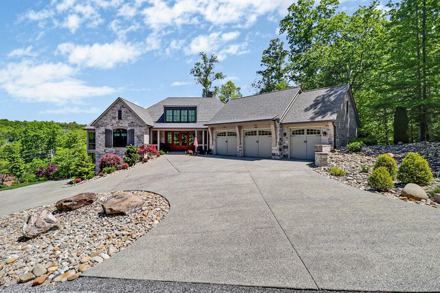 142 Pineridge Loop, Crossville, TN 38558