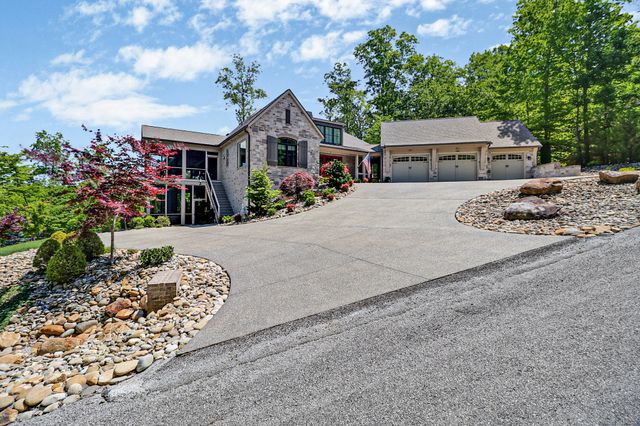 142 Pineridge Loop, Crossville, TN 38558