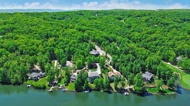 142 Pineridge Loop, Crossville, TN 38558