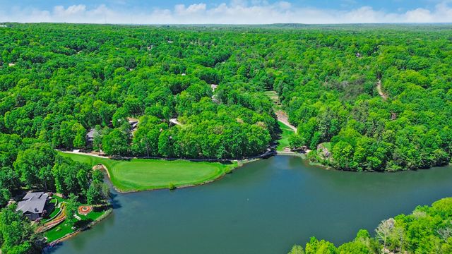 142 Pineridge Loop, Crossville, TN 38558
