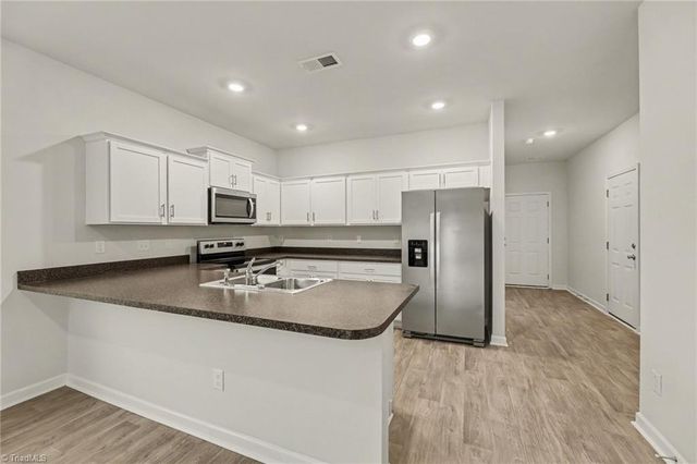 282 Sparrow Lane, Lexington, NC 27295