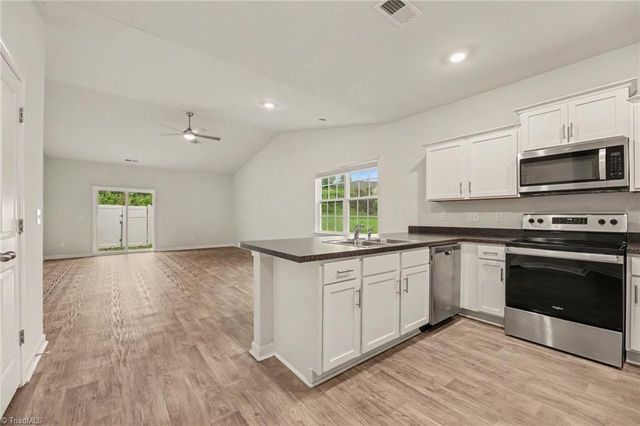 282 Sparrow Lane, Lexington, NC 27295