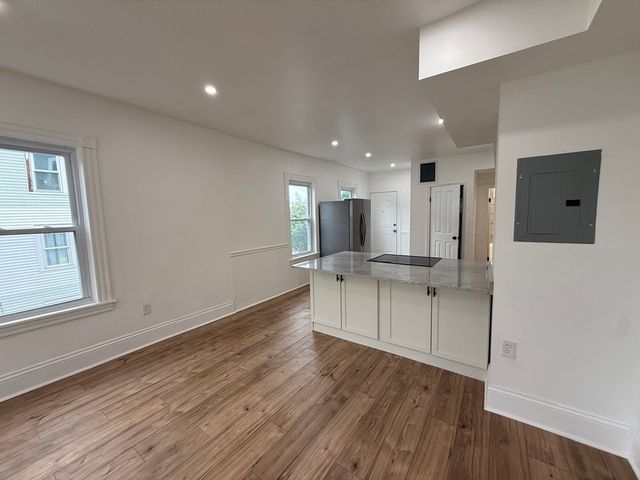 19 Reeves St 3, Worcester, MA 01607