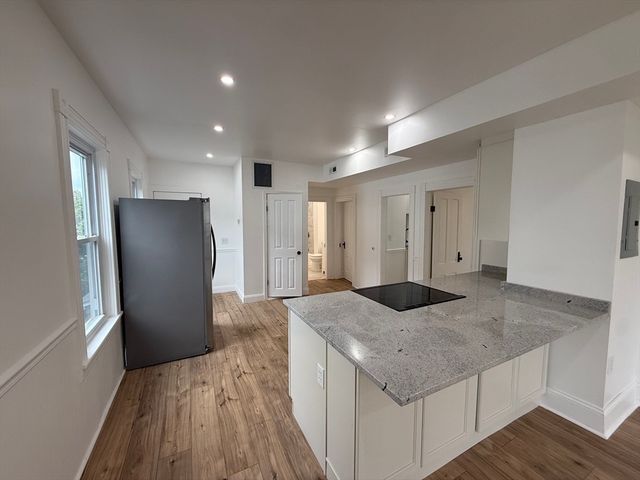 19 Reeves St 3, Worcester, MA 01607