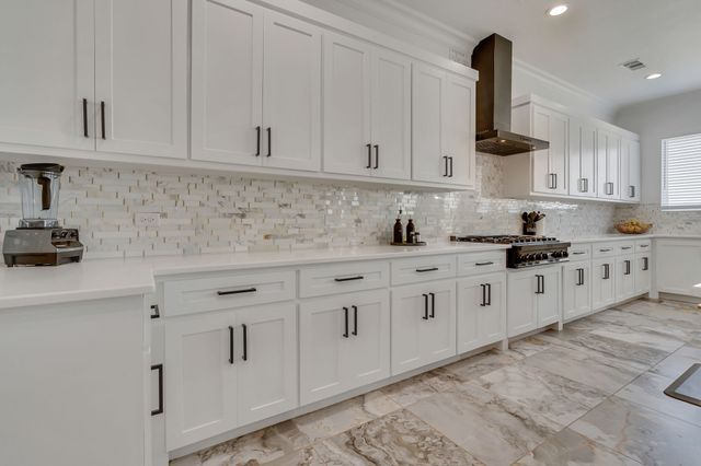 7299 Tom Trail, Krum, TX 76249