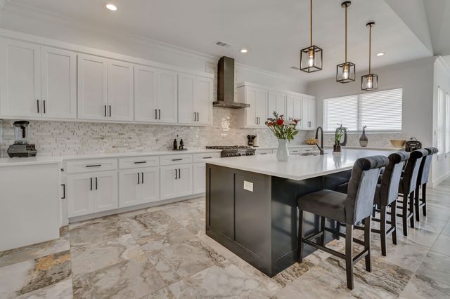 7299 Tom Trail, Krum, TX 76249