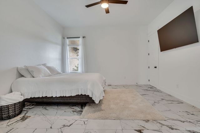 7299 Tom Trail, Krum, TX 76249