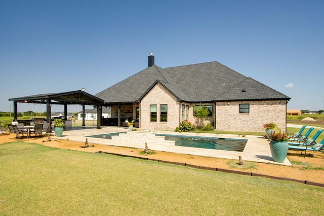 7299 Tom Trail, Krum, TX 76249