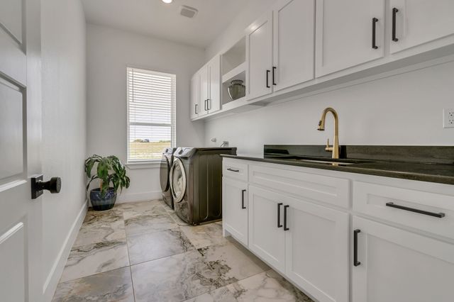 7299 Tom Trail, Krum, TX 76249