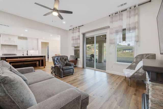 17044 Coyote Drive, Springville, CA 93265