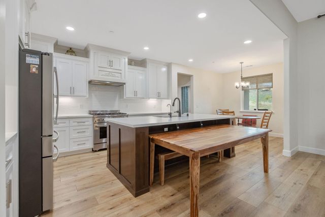 17044 Coyote Drive, Springville, CA 93265