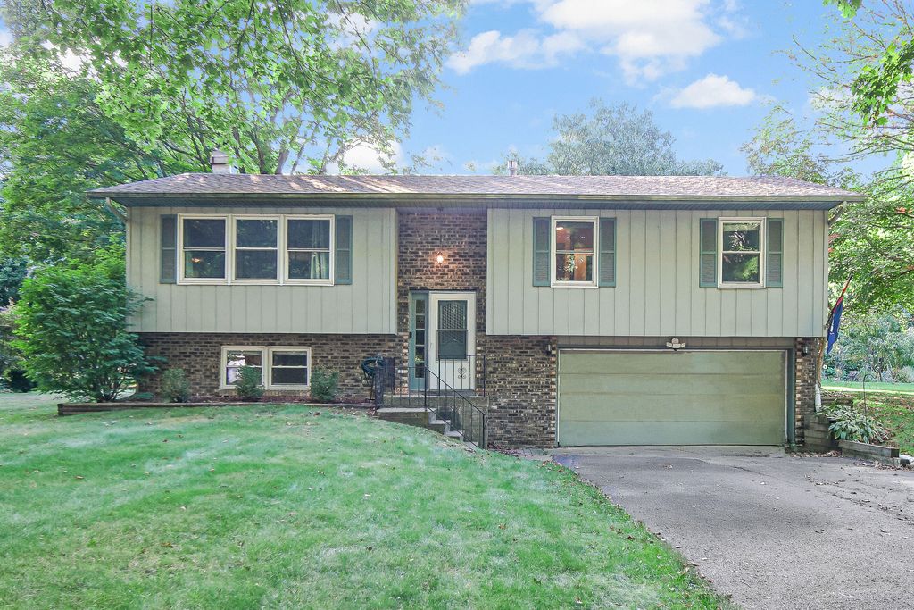 166 N Woodland Drive, La Porte, IN 46350