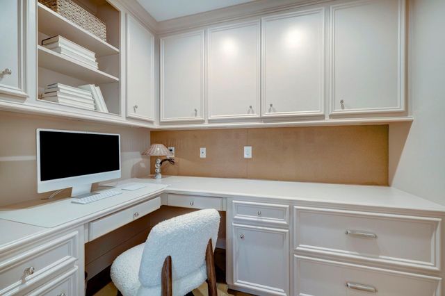 6159 Doliver Drive, Houston, TX 77057