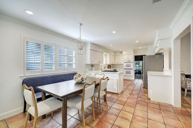 6159 Doliver Drive, Houston, TX 77057