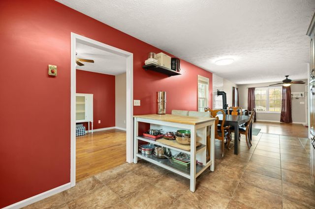 3033 Clear Springs Drive, London, KY 40744