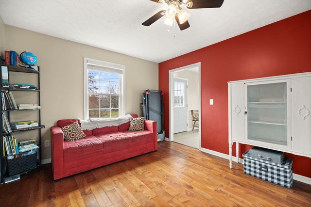 3033 Clear Springs Drive, London, KY 40744