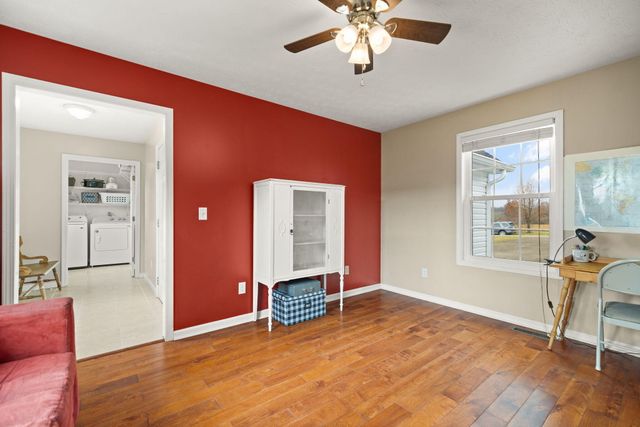 3033 Clear Springs Drive, London, KY 40744