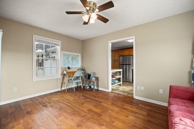 3033 Clear Springs Drive, London, KY 40744