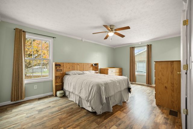 3033 Clear Springs Drive, London, KY 40744