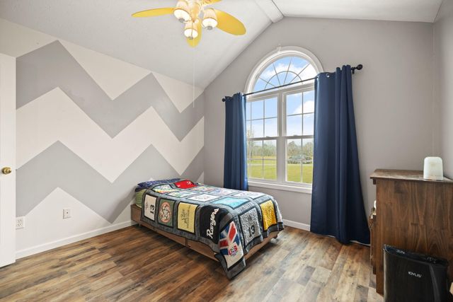 3033 Clear Springs Drive, London, KY 40744