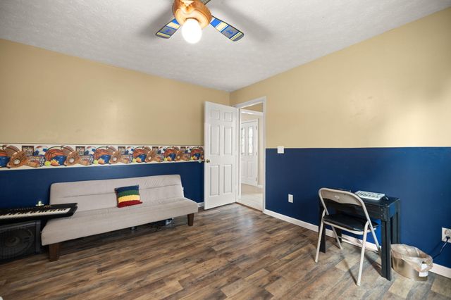 3033 Clear Springs Drive, London, KY 40744