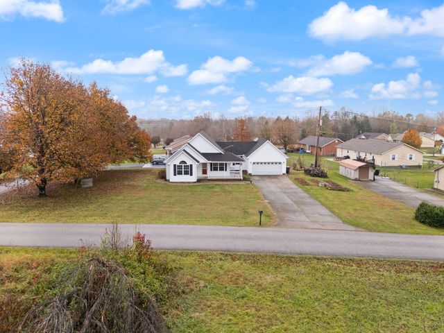 3033 Clear Springs Drive, London, KY 40744