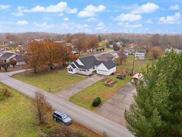 3033 Clear Springs Drive, London, KY 40744