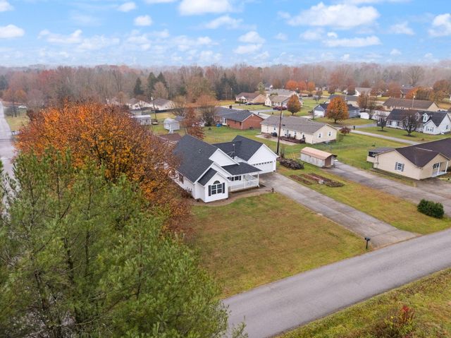 3033 Clear Springs Drive, London, KY 40744