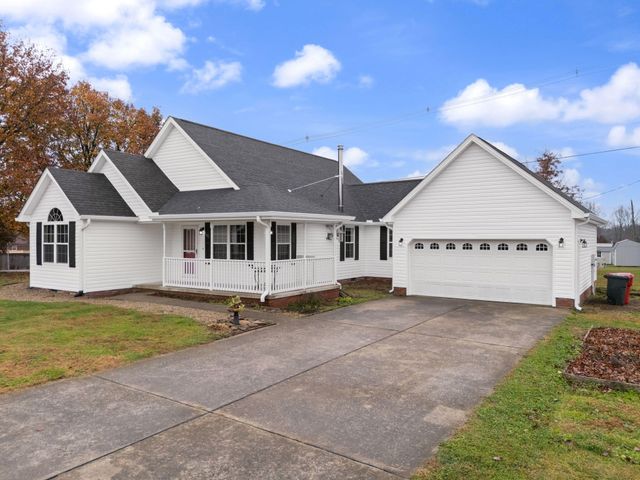3033 Clear Springs Drive, London, KY 40744