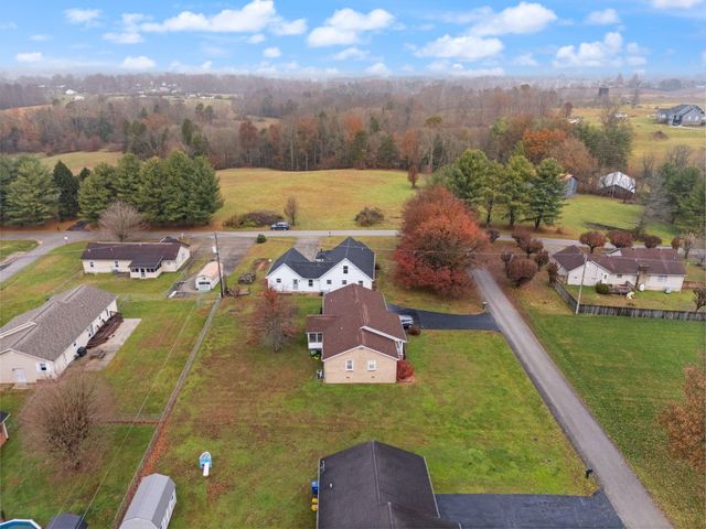 3033 Clear Springs Drive, London, KY 40744