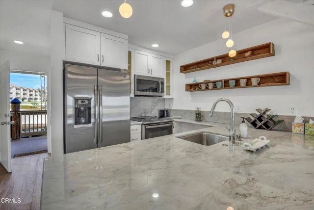 273 E Surfside Drive, Port Hueneme, CA 93041