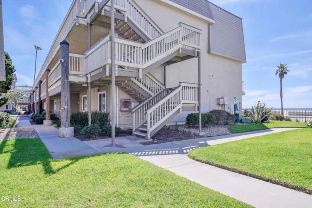 273 E Surfside Drive, Port Hueneme, CA 93041