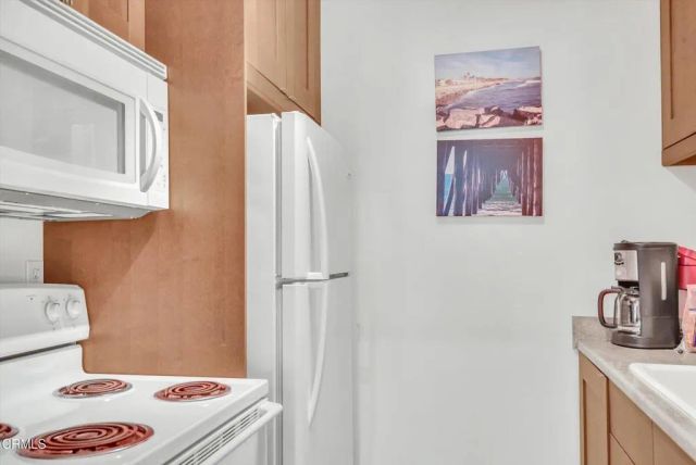 273 E Surfside Drive, Port Hueneme, CA 93041