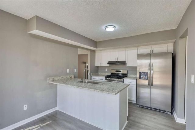 1067 Brookview Lane, Hampton, GA 30228