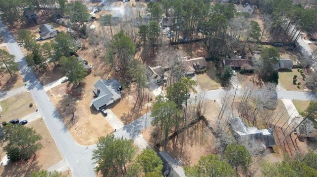 1067 Brookview Lane, Hampton, GA 30228