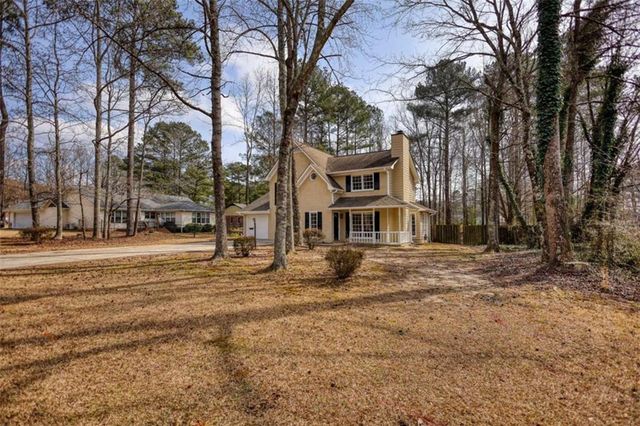 1067 Brookview Lane, Hampton, GA 30228