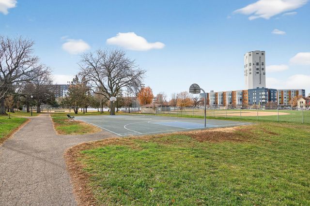 1034 14th Avenue SE, Minneapolis, MN 55414