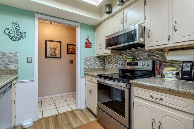 5618 Cedar Ridge Drive, Enid, OK 73703