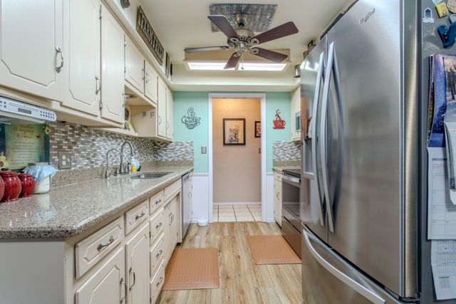 5618 Cedar Ridge Drive, Enid, OK 73703