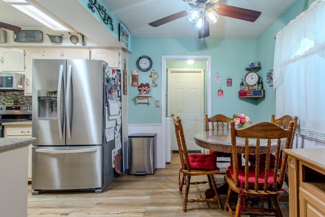 5618 Cedar Ridge Drive, Enid, OK 73703